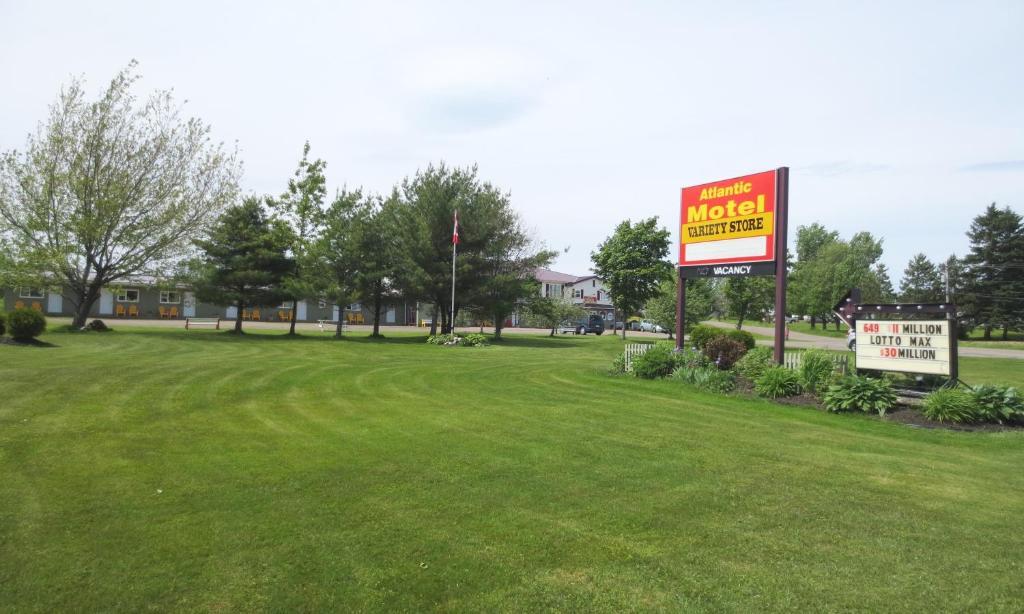 Atlantic Motel Berry Mills Extérieur photo