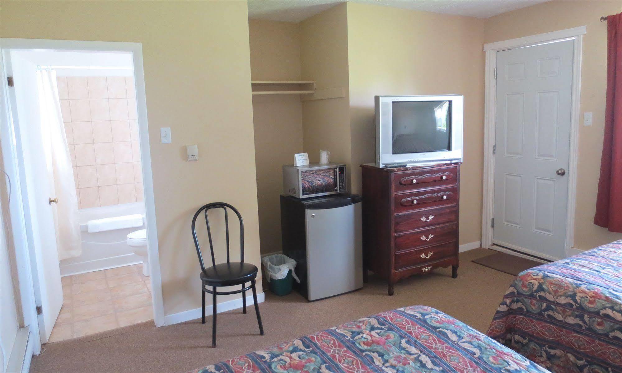 Atlantic Motel Berry Mills Extérieur photo