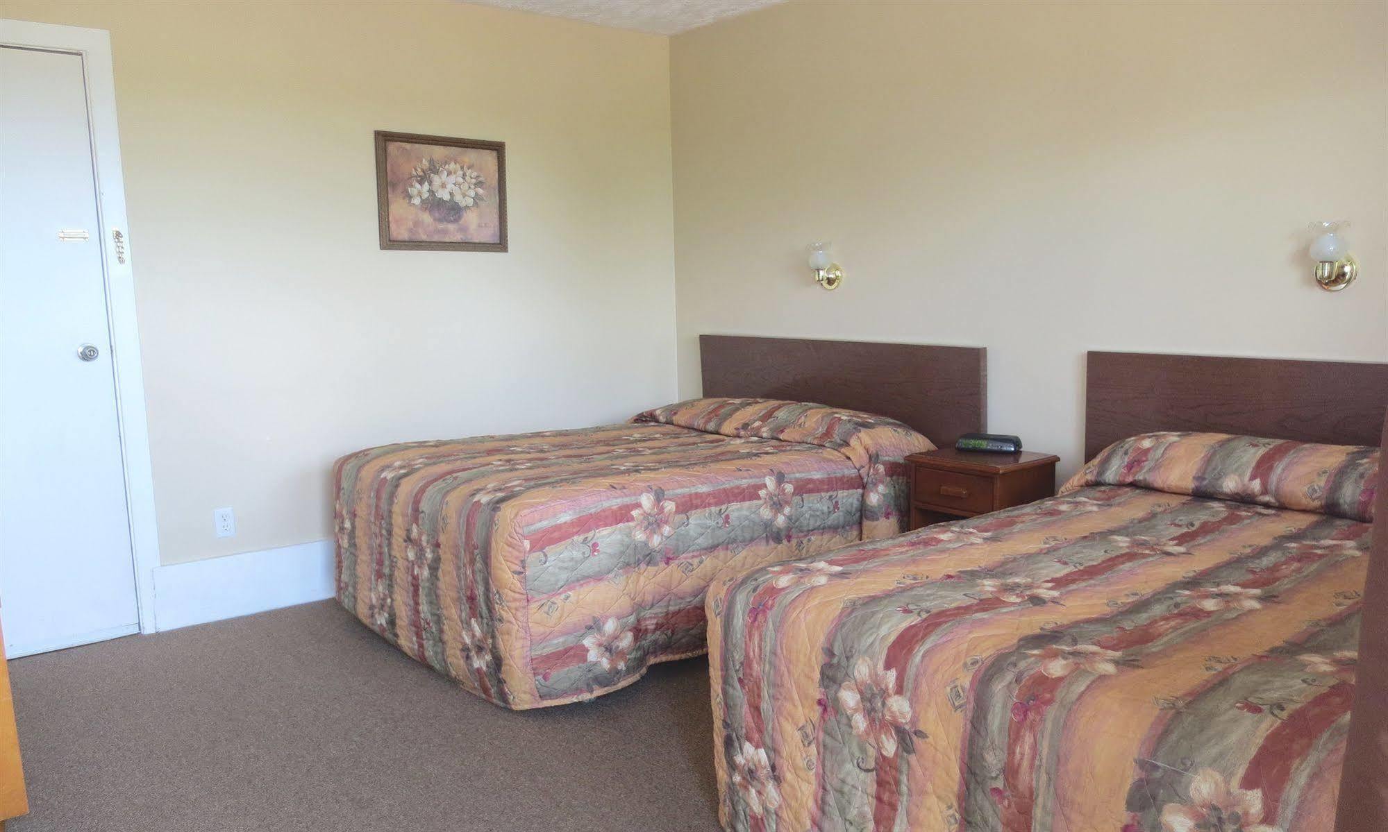 Atlantic Motel Berry Mills Extérieur photo
