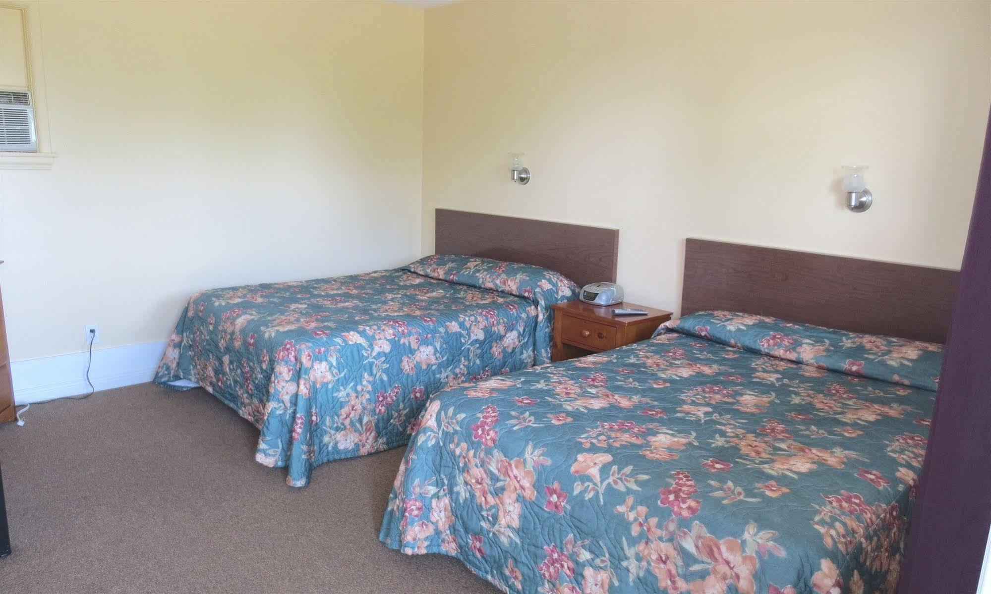 Atlantic Motel Berry Mills Extérieur photo